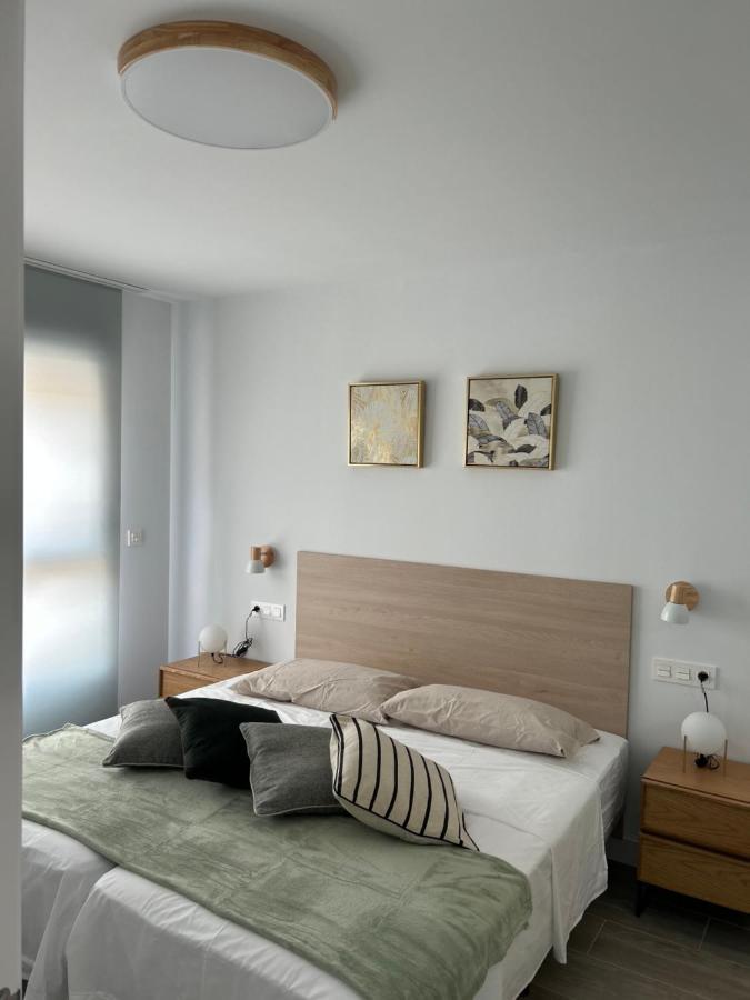 Apartamentos Breton 17 Double Deluxe Аликанте Экстерьер фото